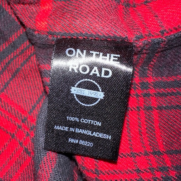 On the Road- men’s plaid flannel button shirt - Picture 4 of 4